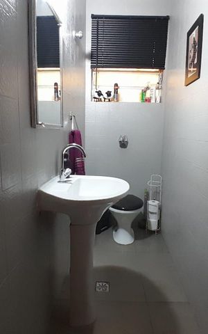 Casa à venda com 190m², 3 quartos e 1 vaga