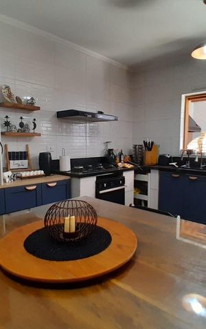Casa à venda com 190m², 3 quartos e 1 vaga