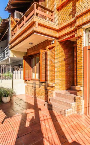 Casa à venda com 243m², 3 quartos e 2 vagas