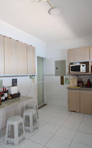 Casa de condomínio à venda com 271m², 4 quartos e 4 vagasCozinha