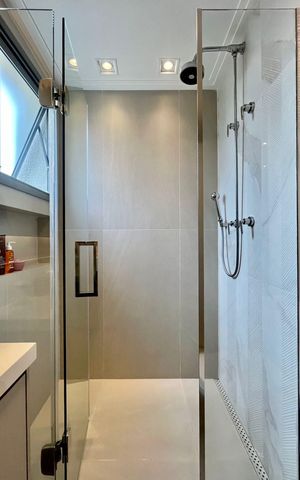 Apartamento à venda com 228m², 3 quartos e 2 vagas Apartamento à venda com 228m², 3 quartos e 2 vagasBanheiro da Suíte Master