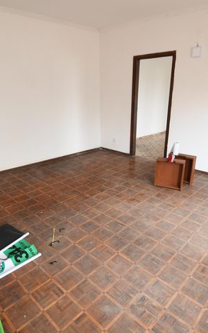 Casa à venda com 330m², 3 quartos e 4 vagasSala 1