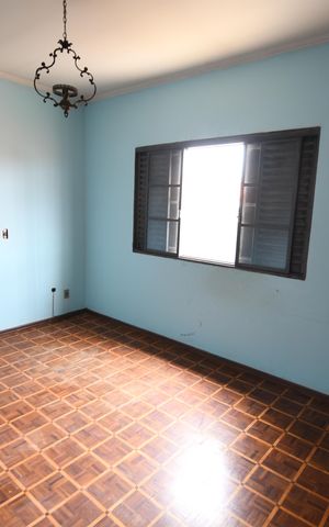 Casa à venda com 330m², 3 quartos e 4 vagasQuarto 3 - Suíte