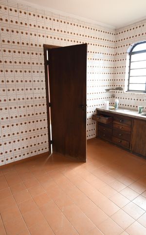 Casa à venda com 330m², 3 quartos e 4 vagasCozinha
