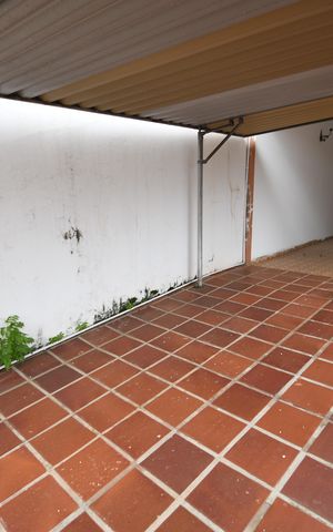 Casa à venda com 330m², 3 quartos e 4 vagasGaragem