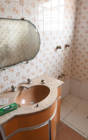 Casa à venda com 330m², 3 quartos e 4 vagasBanheiro