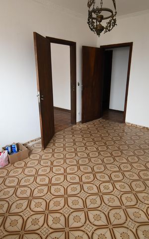 Casa à venda com 330m², 3 quartos e 4 vagasSala 2