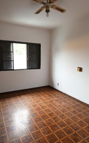 Casa à venda com 330m², 3 quartos e 4 vagasQuarto 2