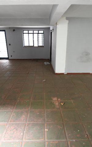 Casa à venda com 330m², 3 quartos e 4 vagasSalão