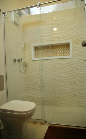 Casa à venda com 96m², 2 quartos e 1 vagaBanheiro 