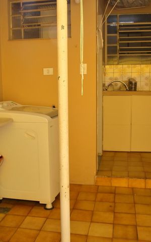 Casa à venda com 96m², 2 quartos e 1 vagaQuintal /Área de serviço 