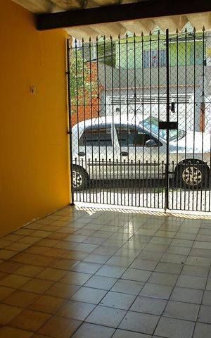 Casa à venda com 96m², 2 quartos e 1 vagaGaragem
