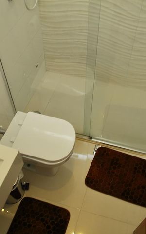 Casa à venda com 96m², 2 quartos e 1 vagaBanheiro 