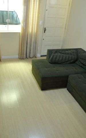 Casa à venda com 96m², 2 quartos e 1 vagaSala
