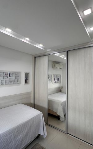 Casa de condomínio à venda com 450m², 4 quartos e 3 vagas Casa de condomínio à venda com 450m², 4 quartos e 3 vagasSuíte 3