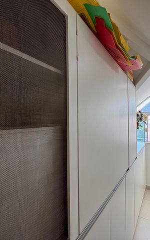 Casa de condomínio à venda com 450m², 4 quartos e 3 vagas Casa de condomínio à venda com 450m², 4 quartos e 3 vagasSótão