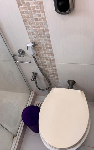 Casa de condomínio à venda com 450m², 4 quartos e 3 vagas Casa de condomínio à venda com 450m², 4 quartos e 3 vagasSuíte 3 - Banheiro