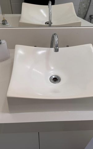 Casa de condomínio à venda com 450m², 4 quartos e 3 vagas Casa de condomínio à venda com 450m², 4 quartos e 3 vagasSuíte 3 - Banheiro