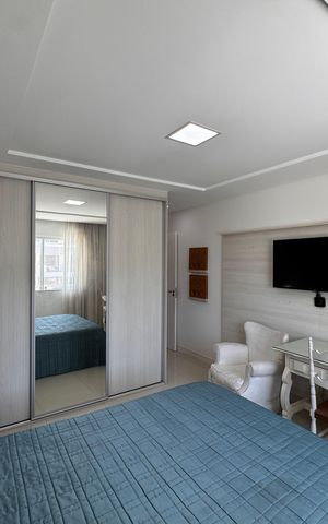 Casa de condomínio à venda com 450m², 4 quartos e 3 vagas Casa de condomínio à venda com 450m², 4 quartos e 3 vagasSuíte 1