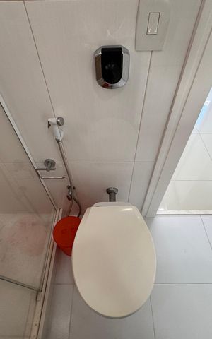 Casa de condomínio à venda com 450m², 4 quartos e 3 vagas Casa de condomínio à venda com 450m², 4 quartos e 3 vagasSuíte 2 - Banheiro