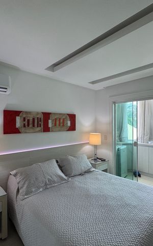 Casa de condomínio à venda com 450m², 4 quartos e 3 vagas Casa de condomínio à venda com 450m², 4 quartos e 3 vagasSuíte 4