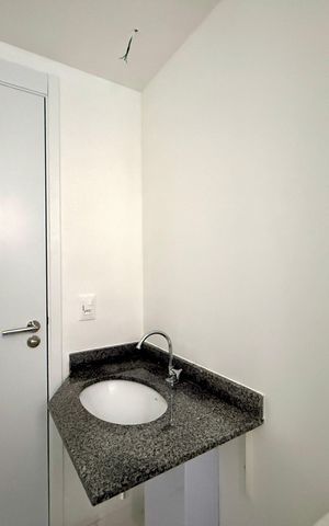 Apartamento à venda com 67m², 2 quartos e 1 vaga Apartamento à venda com 67m², 2 quartos e 1 vagaBanheiro