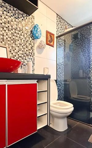 Casa à venda com 420m², 6 quartos e sem vaga Casa à venda com 420m², 6 quartos e sem vaga Casa 4- Banheiro da Suíte