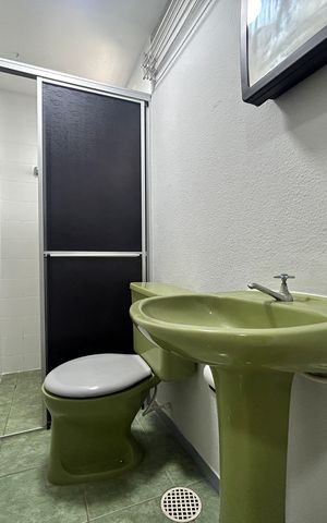 Studio à venda com 34m², 1 quarto e sem vaga Studio à venda com 34m², 1 quarto e sem vagaBanheiro