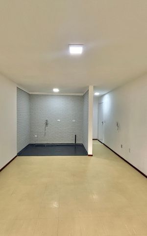 Studio à venda com 34m², 1 quarto e sem vaga Studio à venda com 34m², 1 quarto e sem vagaSala - Quarto