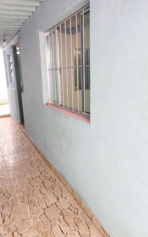 Casa à venda com 250m², 3 quartos e 2 vagasÁrea de Serviço