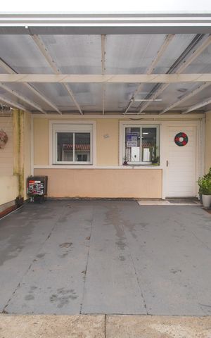Casa de condomínio à venda com 48m², 2 quartos e 2 vagasFachada do bloco