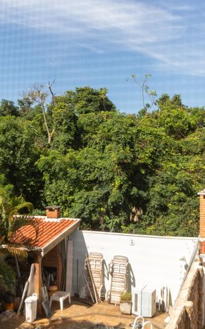 Casa de condomínio à venda com 326m², 4 quartos e 6 vagas Casa de condomínio à venda com 326m², 4 quartos e 6 vagasVista da Suíte 02