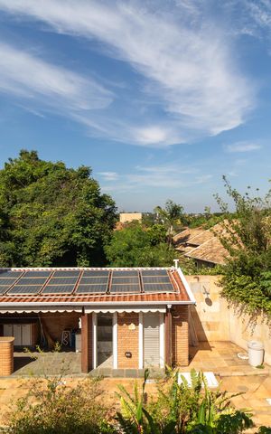 Casa de condomínio à venda com 326m², 4 quartos e 6 vagas Casa de condomínio à venda com 326m², 4 quartos e 6 vagasVista do Quarto 02
