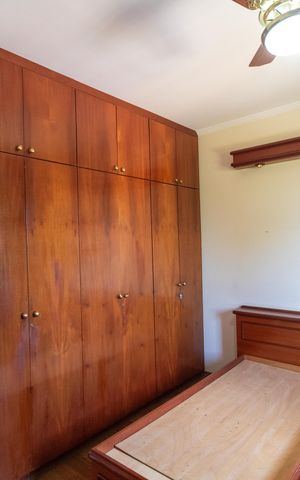 Casa de condomínio à venda com 326m², 4 quartos e 6 vagas Casa de condomínio à venda com 326m², 4 quartos e 6 vagasQuarto 02