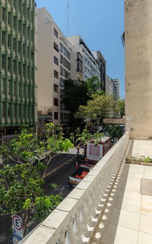 Studio à venda com 33m², 1 quarto e sem vaga Studio à venda com 33m², 1 quarto e sem vagaSacada