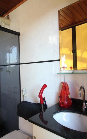 Casa de condomínio à venda com 250m², 4 quartos e 3 vagasQuarto 4 - Suíte