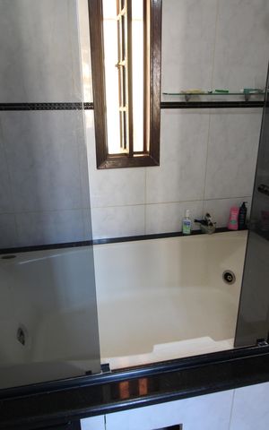 Casa de condomínio à venda com 250m², 4 quartos e 3 vagasQuarto 3 - Suíte