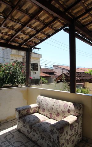 Casa de condomínio à venda com 250m², 4 quartos e 3 vagasVaranda