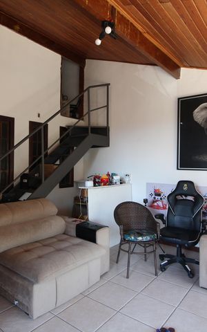 Casa de condomínio à venda com 250m², 4 quartos e 3 vagasQuarto 4