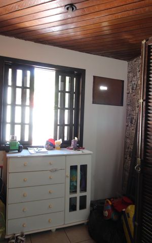 Casa de condomínio à venda com 250m², 4 quartos e 3 vagasQuarto 2 - Closet