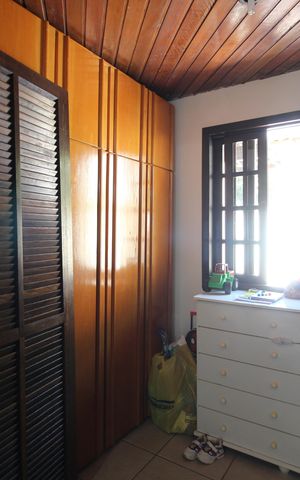 Casa de condomínio à venda com 250m², 4 quartos e 3 vagasQuarto 2 - Closet
