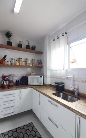 Apartamento à venda com 64m², 3 quartos e 1 vagaCozinha e Área de Serviço