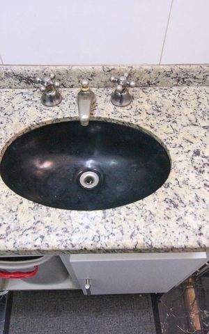 Apartamento à venda com 72m², 3 quartos e 1 vaga Apartamento à venda com 72m², 3 quartos e 1 vagaBanheiro da Suíte