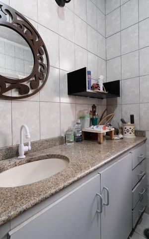 Casa à venda com 270m², 3 quartos e 5 vagasBanheiro