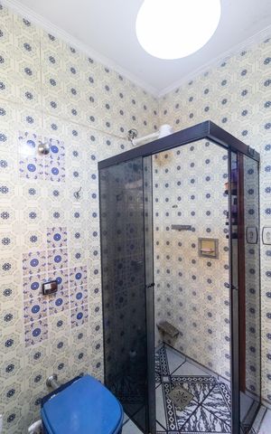 Casa à venda com 141m², 2 quartos e 2 vagasBanheiro da Suíte