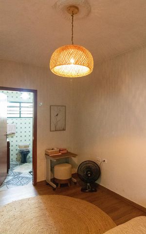 Casa à venda com 141m², 2 quartos e 2 vagasSuíte