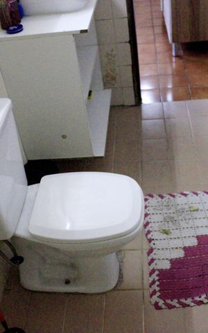 Casa à venda com 210m², 5 quartos e 2 vagasBanheiro (casa 2)