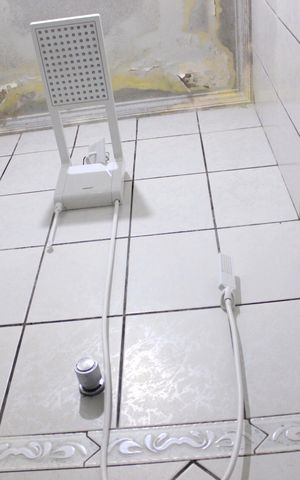 Casa à venda com 210m², 5 quartos e 2 vagasBanheiro 2