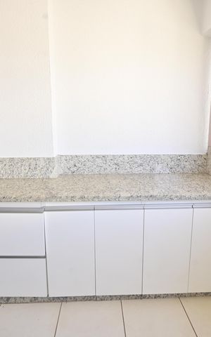 Apartamento para alugar com 80m², 3 quartos e 1 vaga
