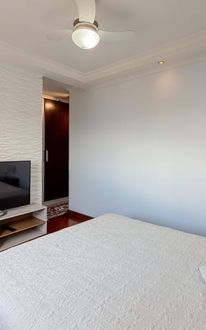 Apartamento à venda com 133m², 3 quartos e 2 vagas Apartamento à venda com 133m², 3 quartos e 2 vagasSuíte